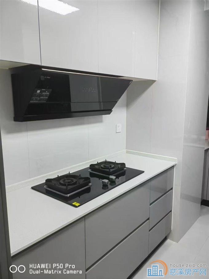 洋房蔚蓝云图豪装95平方138万直接