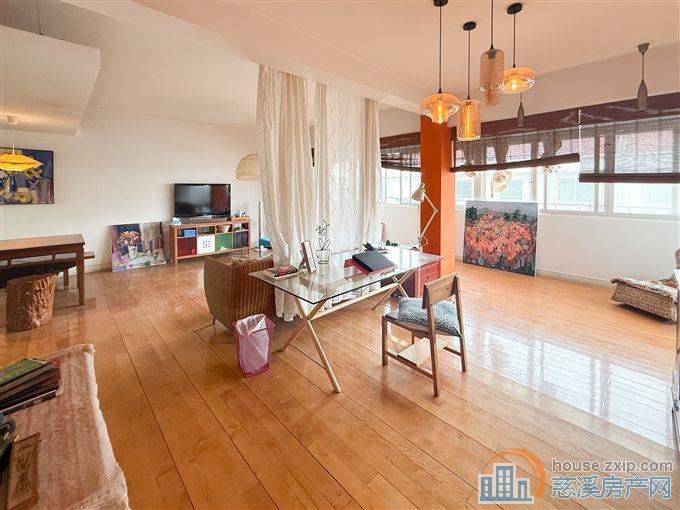 虞波北园东区 精装 送阁楼80平方 车库