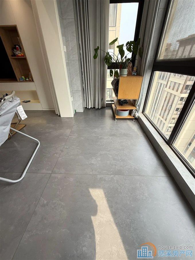 俯院江南北区126平195万精装修