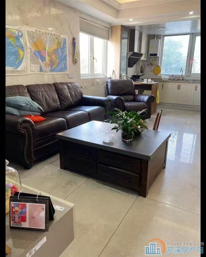 玲珑小区2楼100平➕30平车库豪装