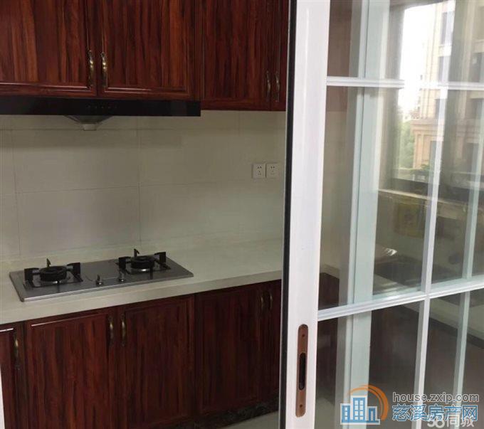 嘉景园 精装161平200万车位杂物间