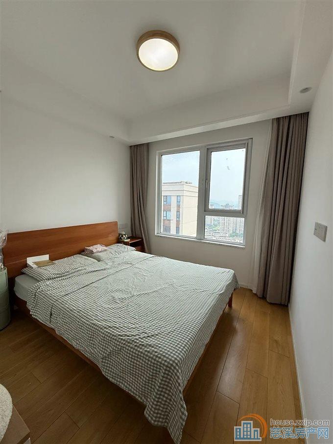 俯院江南 精装126平方165万位佳