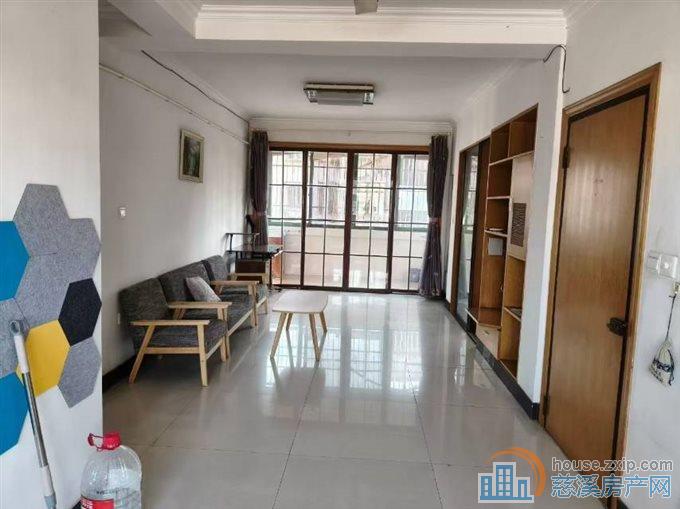 金山东区76平朝南3间4楼精装72.8万