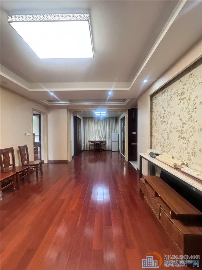 金仕华庭 100平 精装150万 急卖