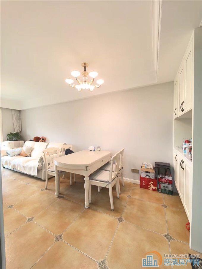 誉林府7楼95平精装修215万可读书