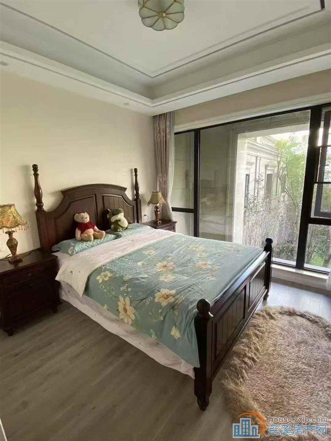 绿城诚园113平低楼层，踩光非常好