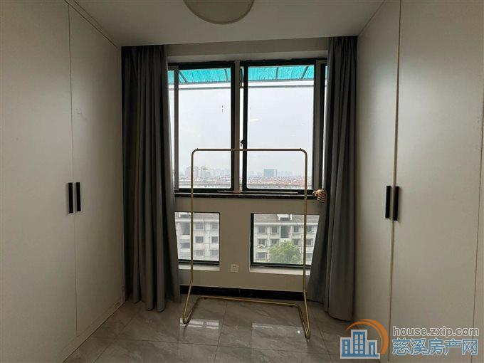 丽晶大厦 精装 拎包入住 边套