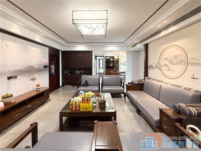 峙山庄园 全屋地暖 双车位 家具家电全送