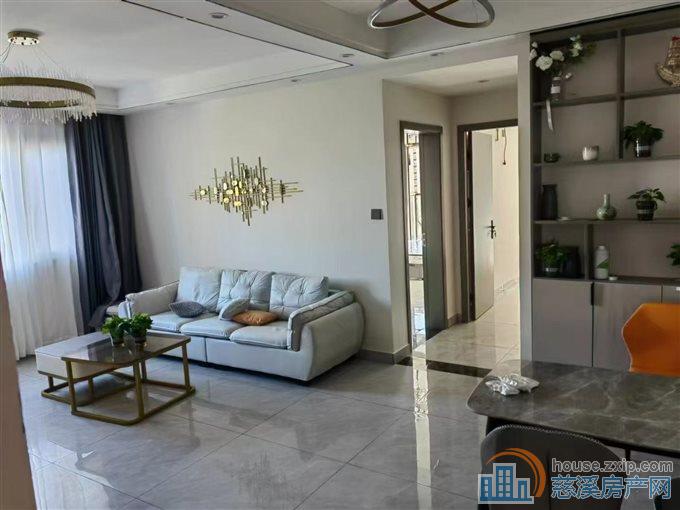 江岸臻园124平精装3室2厅拎包入住