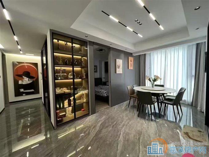 天铂佳苑洋房 全新精装修 