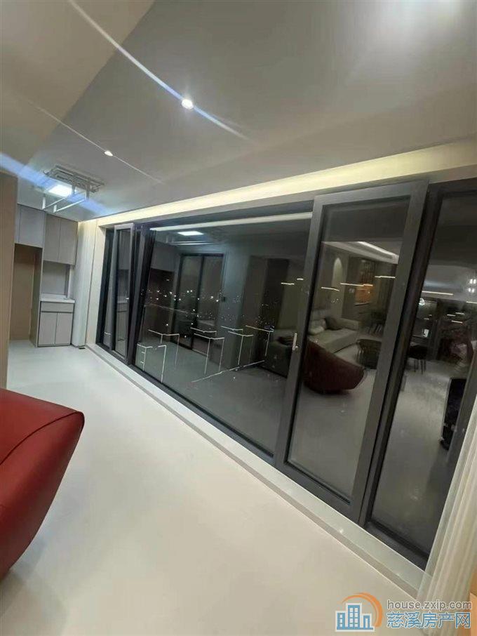 紫阙台119全新精装中央空调加地暖方太