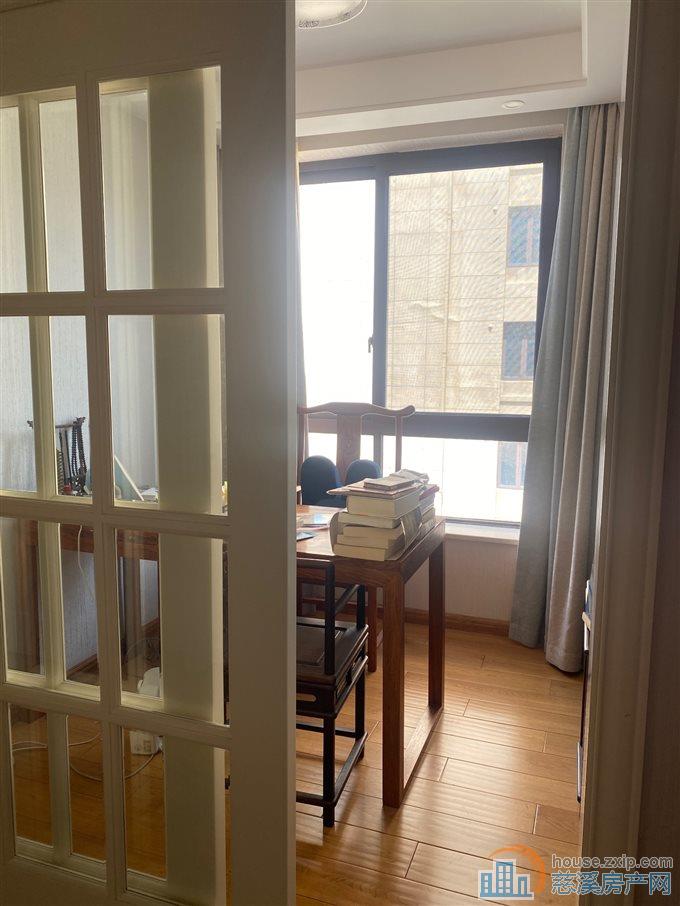 尚源佳苑180万带双车位140平精装修拎