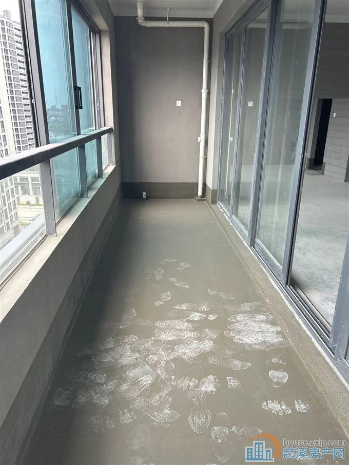 红星檀府东区185.7平418万车位另算