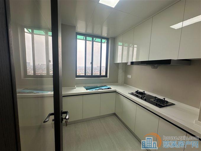 急卖人和家园全新精装138万直接钥匙在