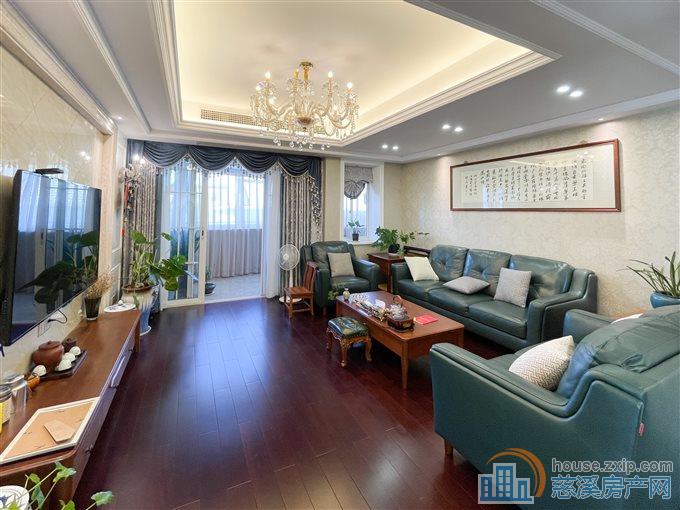 华泰苑边套急卖