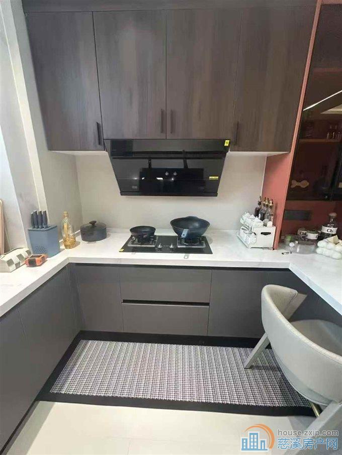 双和家园带车位特价89.9万61平