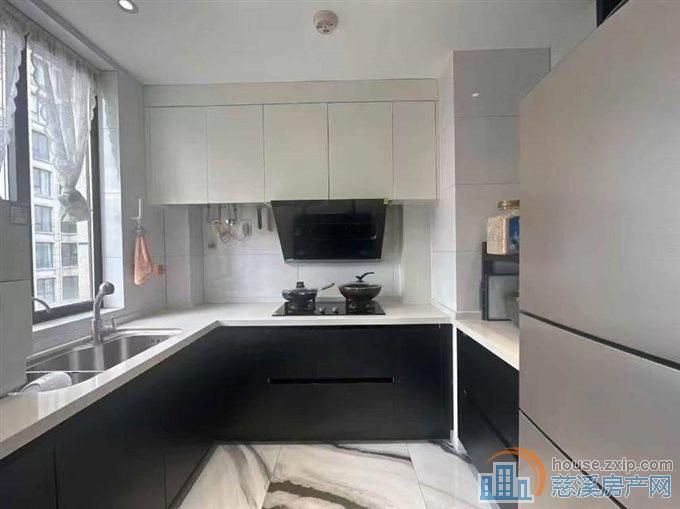 特价急售嘉景园电梯房120平139，8