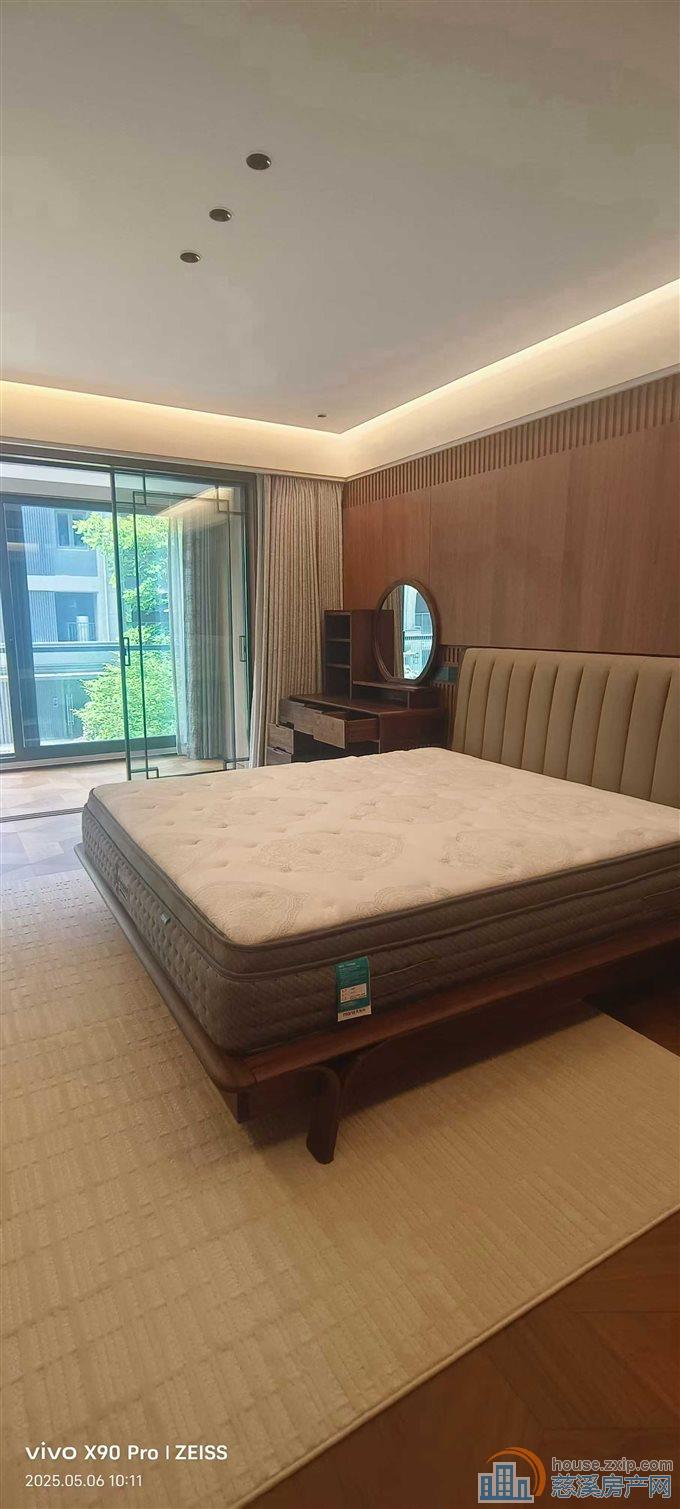 卓越湖樾云著下叠豪华装修全新未入住直接房