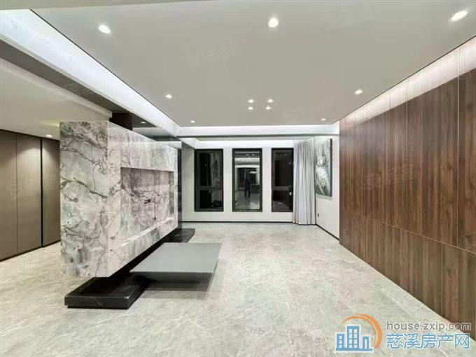 凯旋门精装142平方