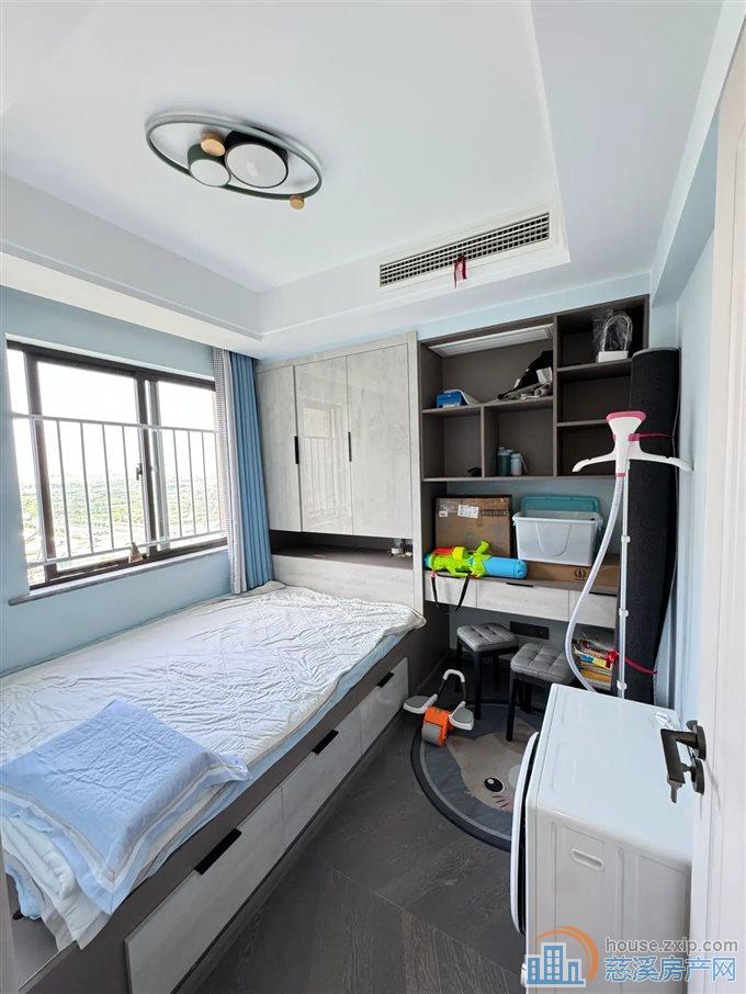 白金湾136平155万满五唯一带车位