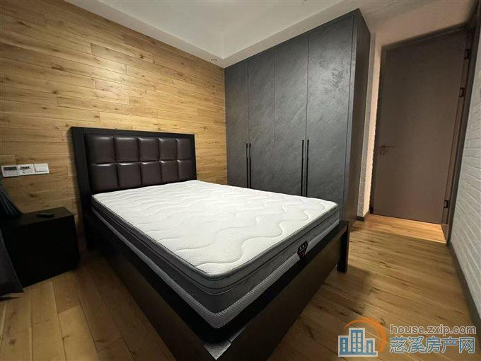 保利俯院江南126平好楼层好位置精装