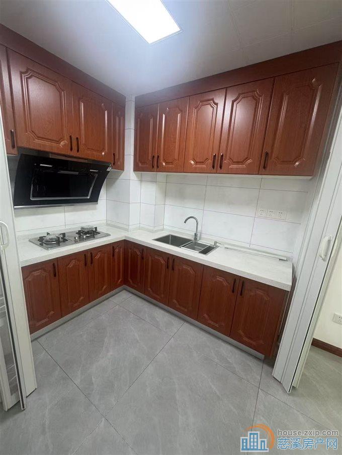 新潮塘北苑83平全景落地窗精装可读书