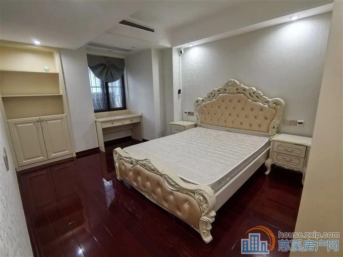 宁都华庭精装复式 全屋地暖 大金空调 