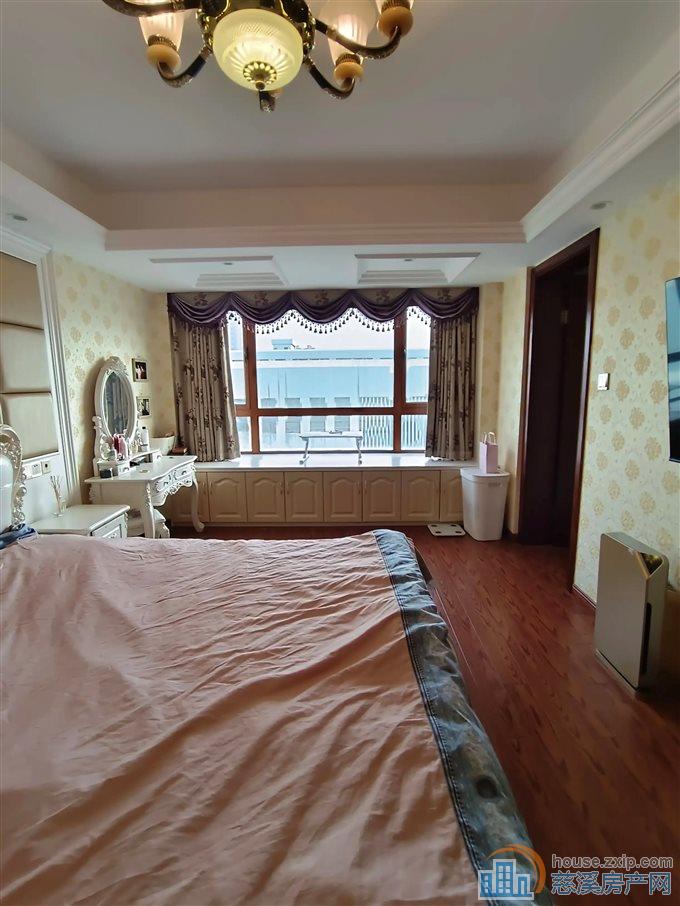 碧海星辰 精装修 满二年 电梯洋房婚装