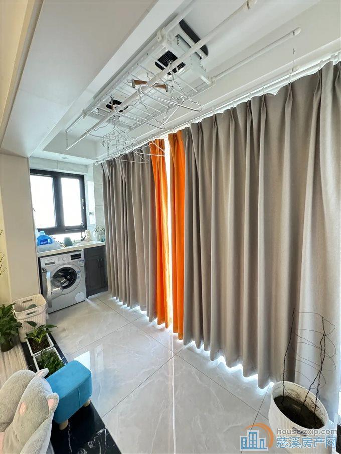 白金湾136平155万满五唯一带车位