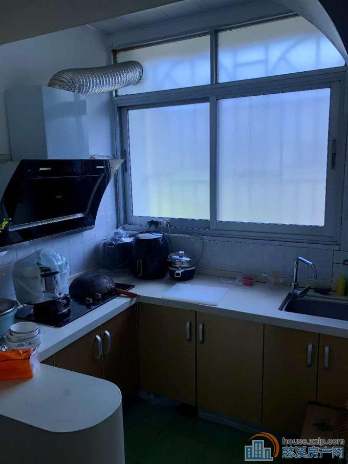 城东新村多套精装92万115万可读书