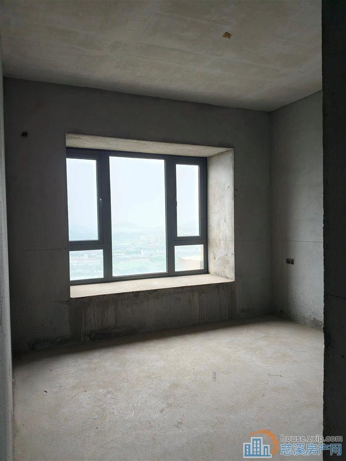 捡漏 恒大河悦府三间朝南，户型方正，