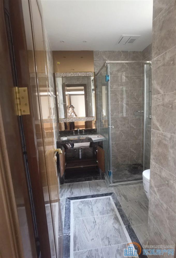 洋房恒大河悦府127平方138万