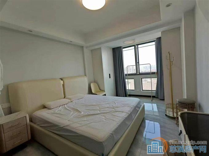 丽晶大厦边套62平好楼层精装南北通