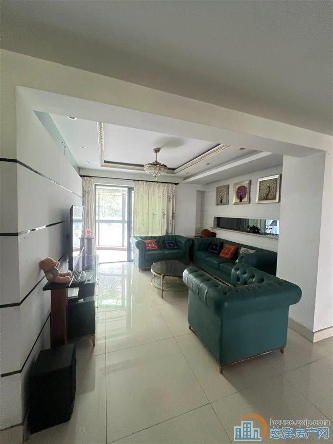 富丽湾景苑145平148万带大车库