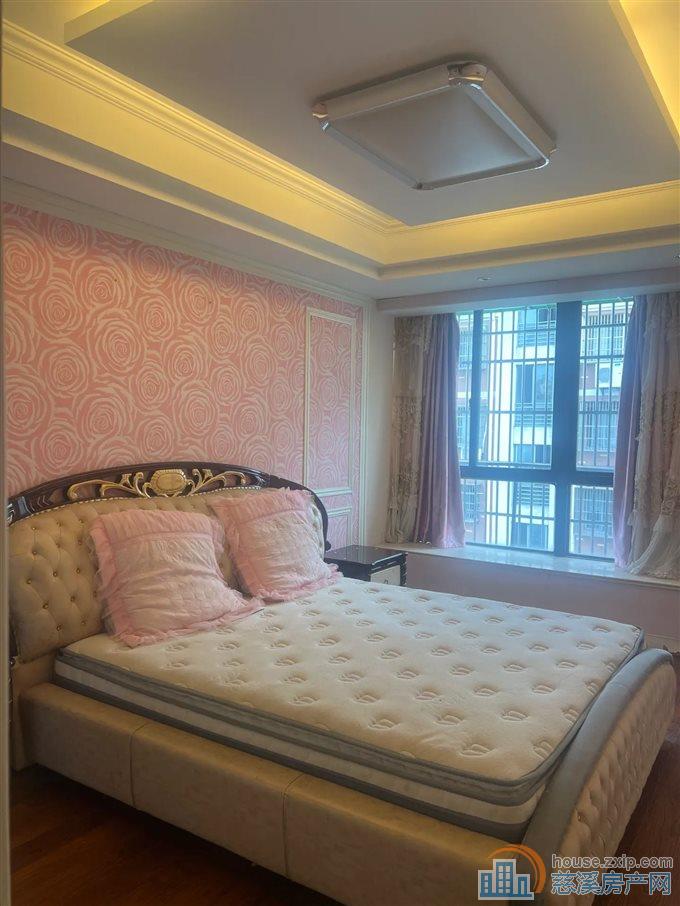 星光家园 精装边套123平方99.9万