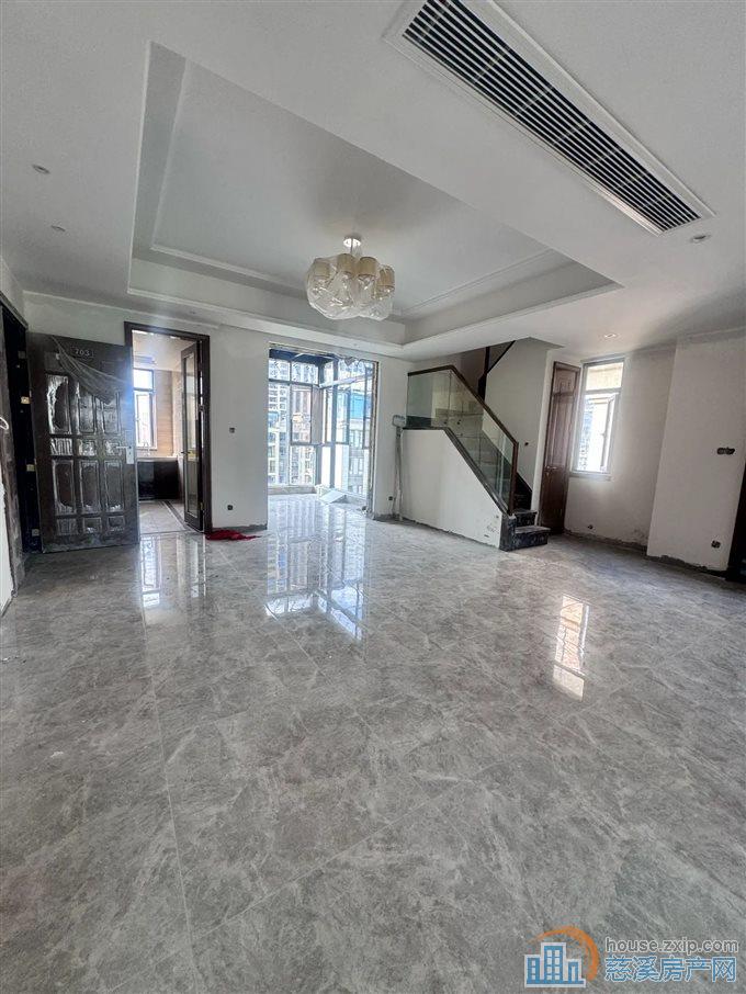 洋房顶复恒大河悦府175平方195万