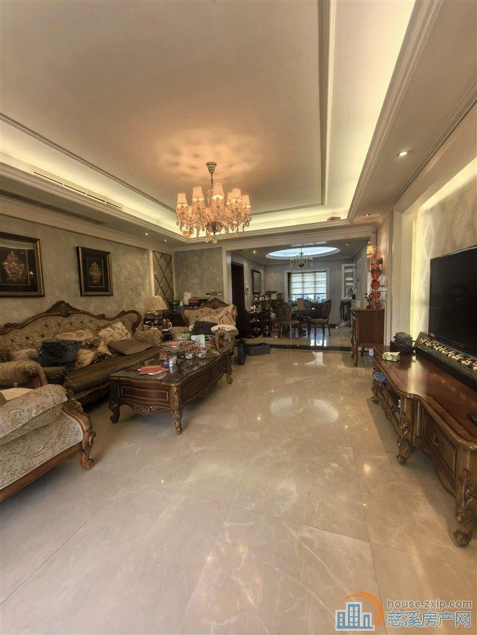 梵石花园豪装160平方180万