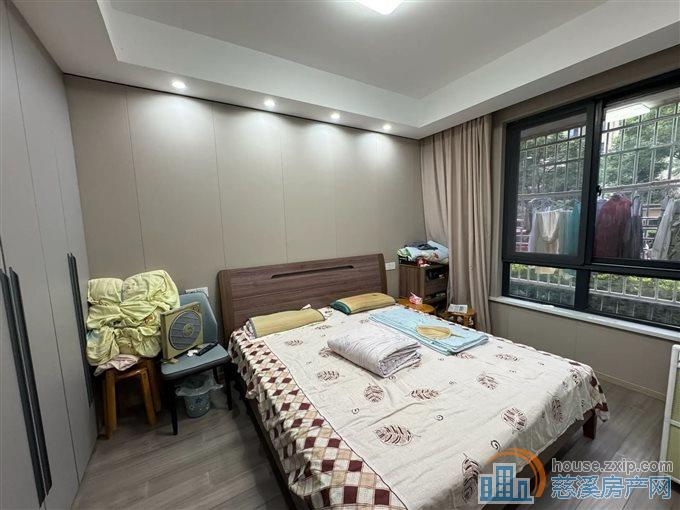 新潮塘北苑67平精装115万