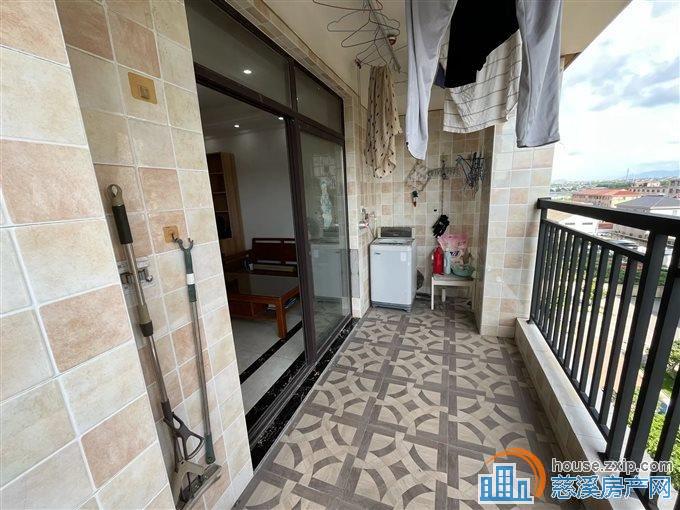 美莛花苑满五唯一电梯房精装72.8万