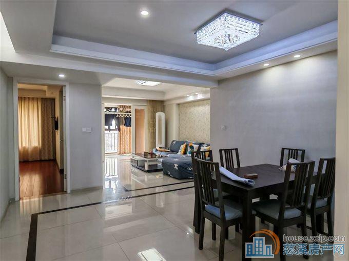 特价房出售白金湾电梯房自住精装直接房源