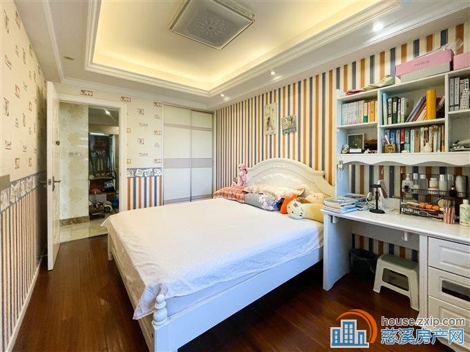 金色港湾 精装138平方193.8万洋房