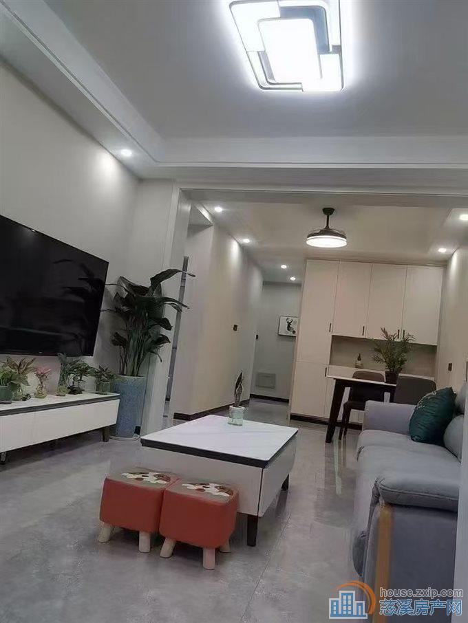 新潮塘北苑84平中间楼层精装110万