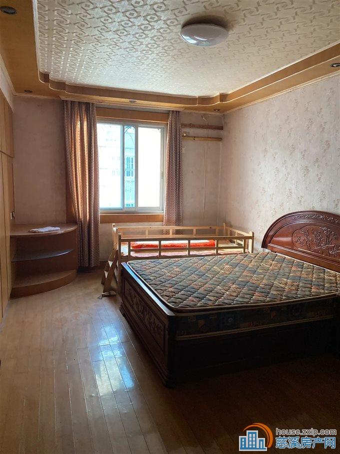 白云公寓 精装修 低楼层125平108万