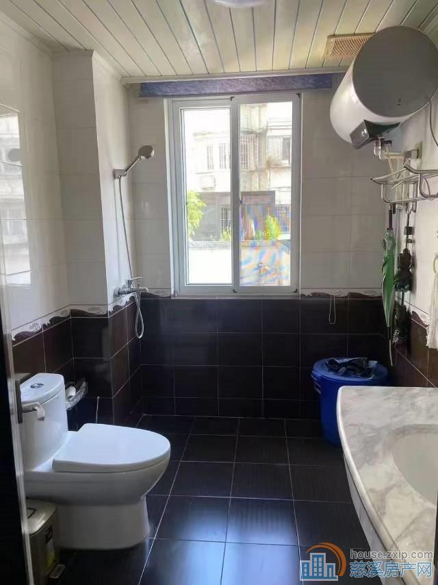 景怡园140平大三房老精装浙师大125万