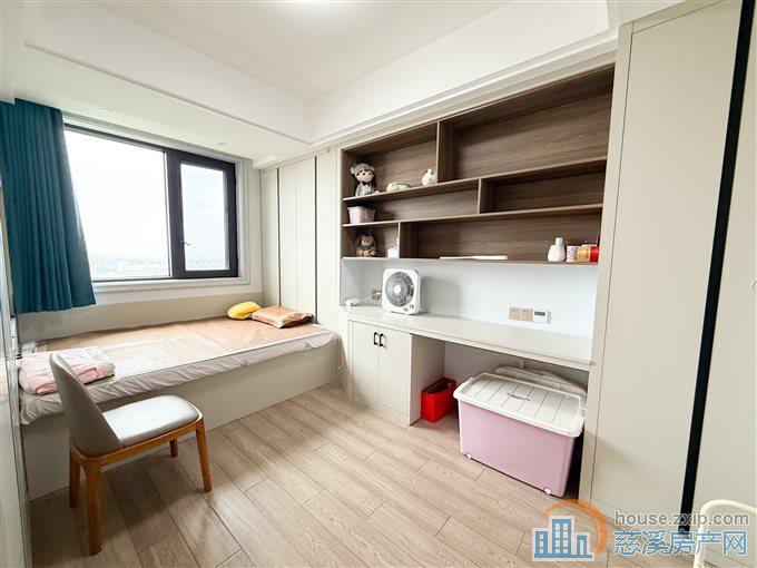 鸣北小区家具家电全送
