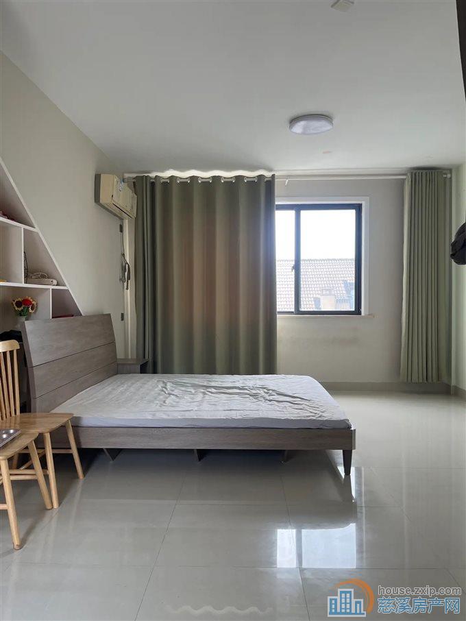 百合家苑 婚装123平方86万低总价