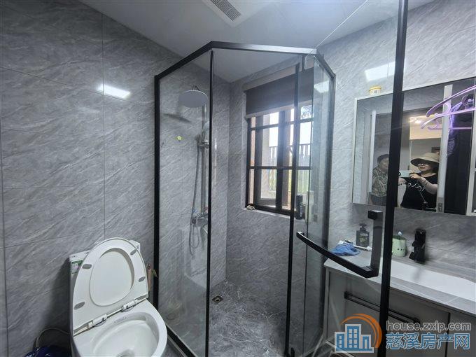 红星天铂佳苑 洋房一楼带花园  送双车位