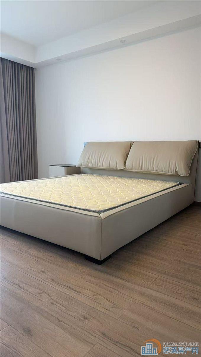 卓越湖樾云著多套岀租