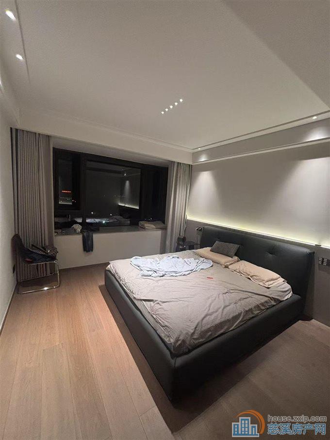 江岸臻园 大平层豪装亏卖