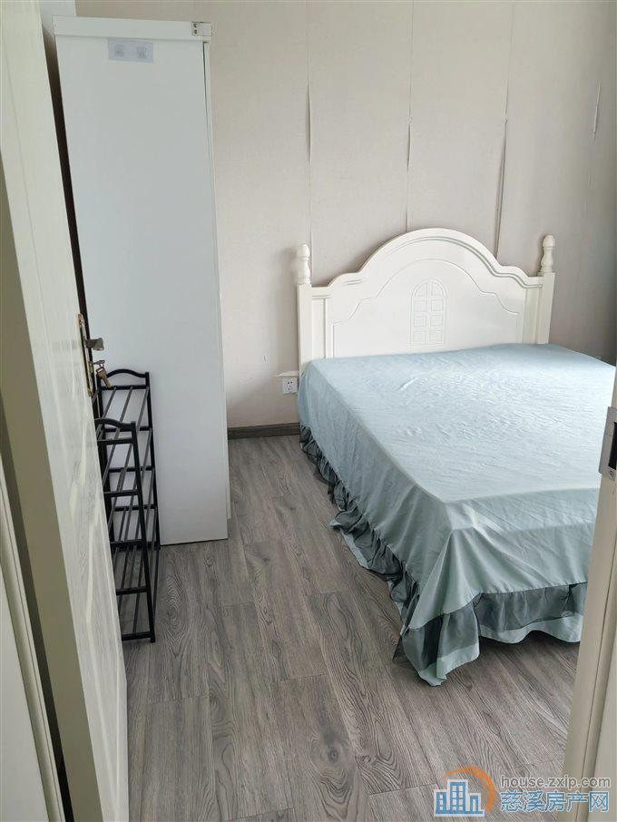 保利君悦湾花苑132平方148万